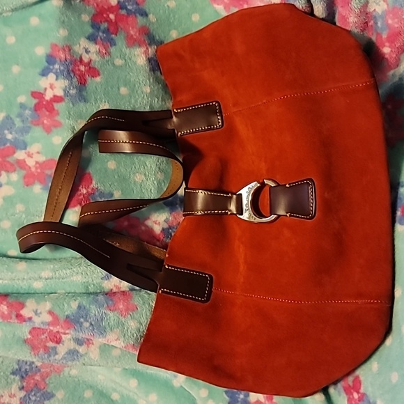 Dooney and Bourke Red Suede Bag - Picture 3 of 17